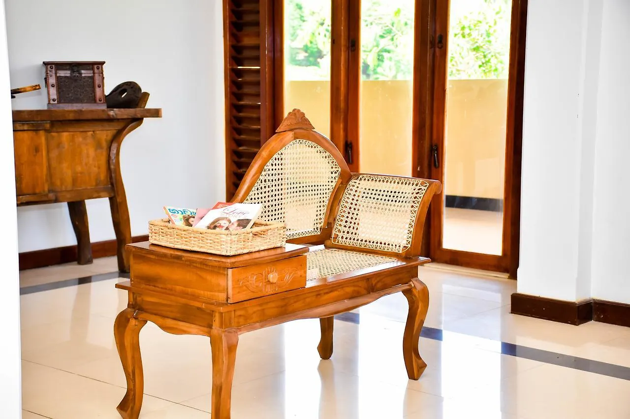 Sri Kandyan Bungalow Alojamento de Acomodação e Pequeno-almoço Kandy