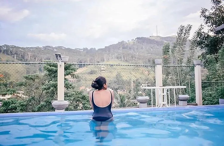 Alojamento de Acomodação e Pequeno-almoço Sri Kandyan Bungalow