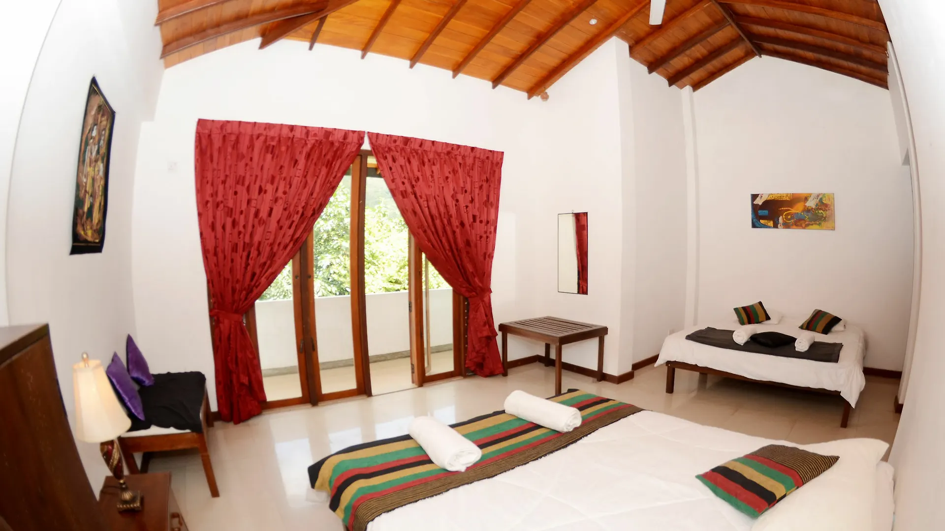 Sri Kandyan Bungalow Alojamento de Acomodação e Pequeno-almoço Kandy