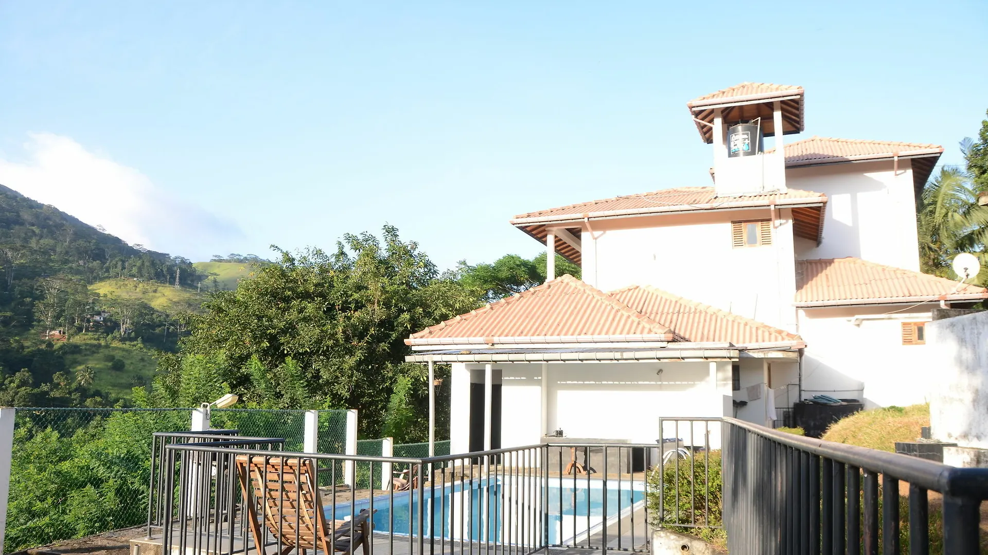 Sri Kandyan Bungalow Alojamento de Acomodação e Pequeno-almoço Kandy