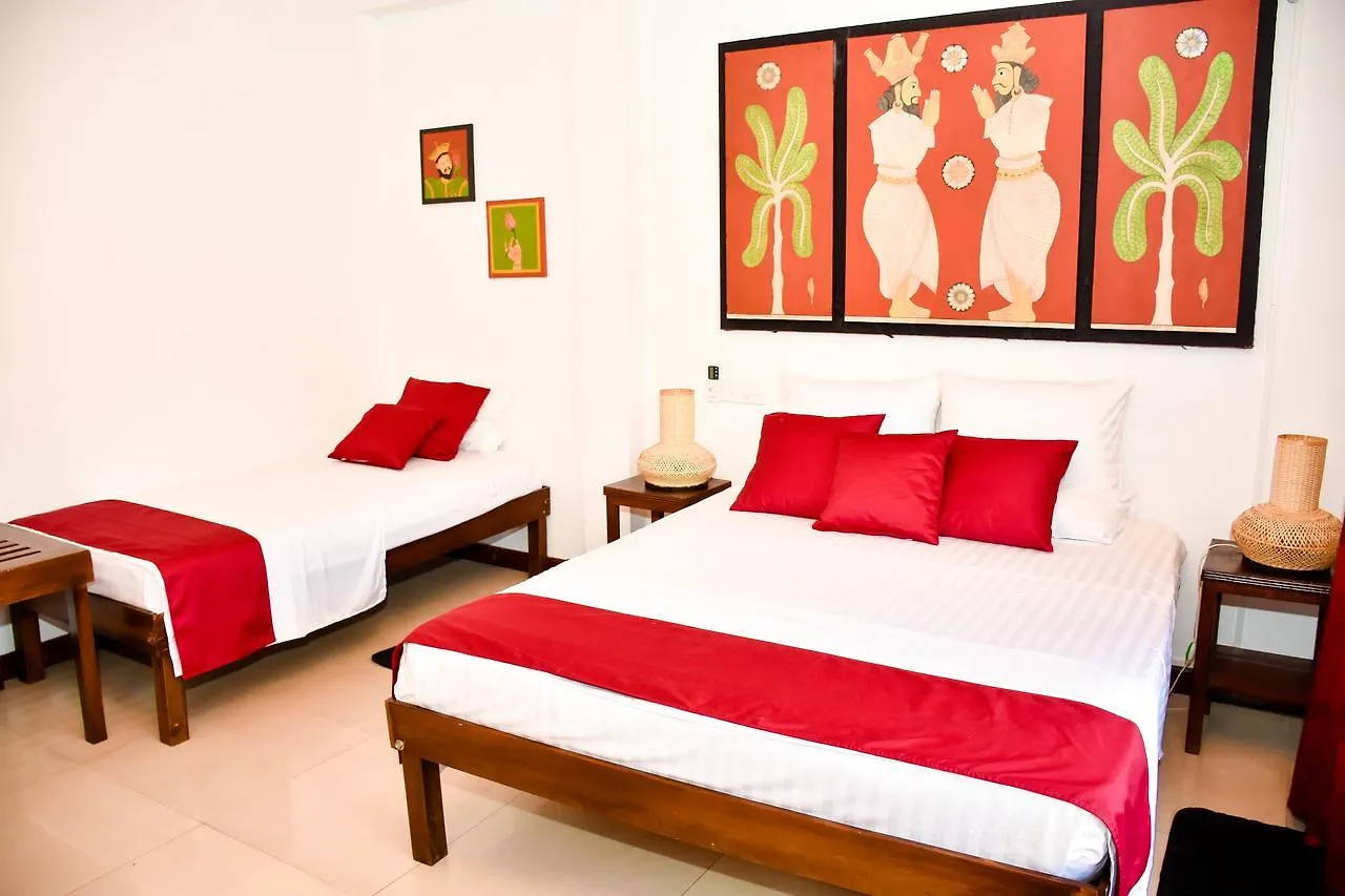 Sri Kandyan Bungalow 2*, Kandy