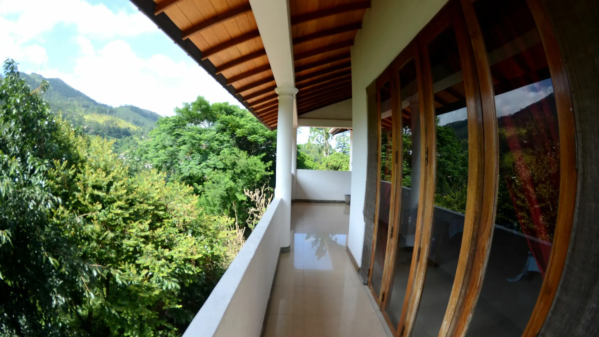 Sri Kandyan Bungalow 2*, Kandy Sri Lanka